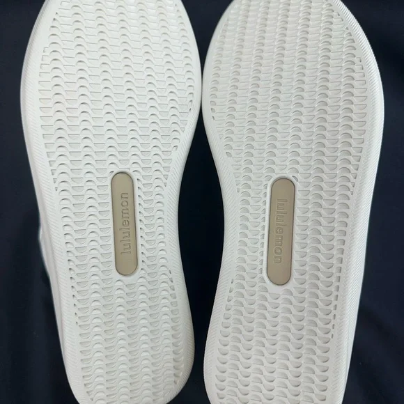 Lululemon Athletica Cityverse Cotton Canvas Bone  Sneakers 8 NEW - Picture 5 of 5